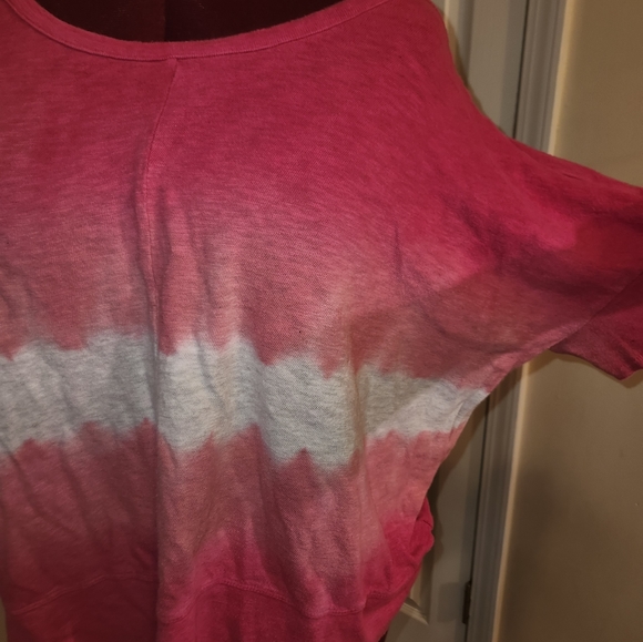 DKNY Top - Picture 3 of 5